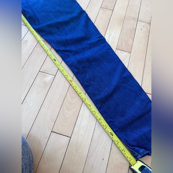 Hudson jeans in fantastic shape! - Picture 3 of 9